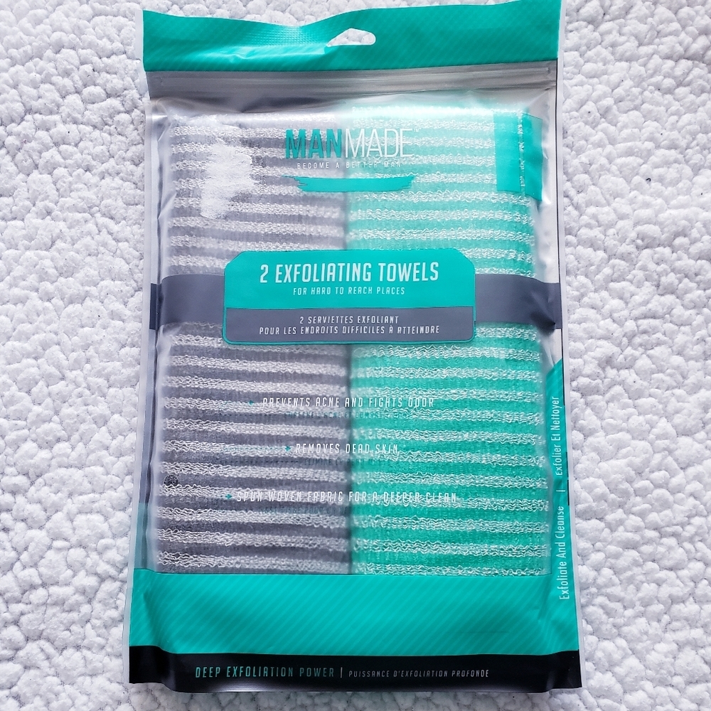 Man Made Black and Green Exfoliating Towels. NWT.